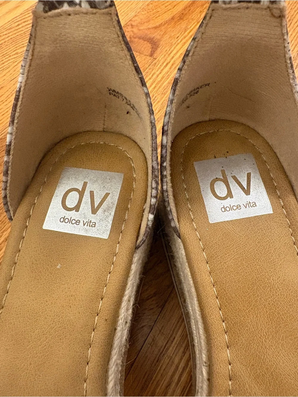 Dolce Vita Wedge Espadrille Sandal 6.5 Gray Suede Snake Print Ankle Strap